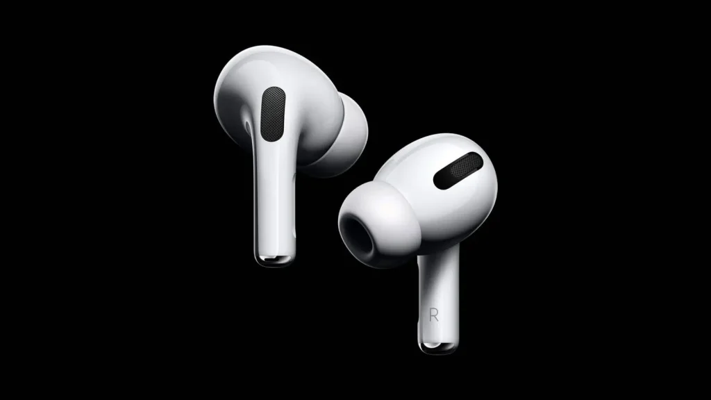 耳机长眼睛了？曝Apple 2026年或推出内置摄像头AirPods，与Vision Pro整合使用！