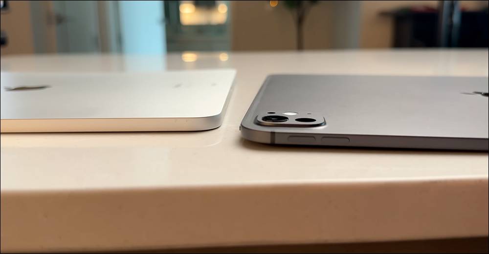 全新 M4 iPad Pro 在暴力测试视频，史上最薄苹果设备，抗弯曲能力表现比前一代更好！ （但还是不建议去折它 - 摩榜