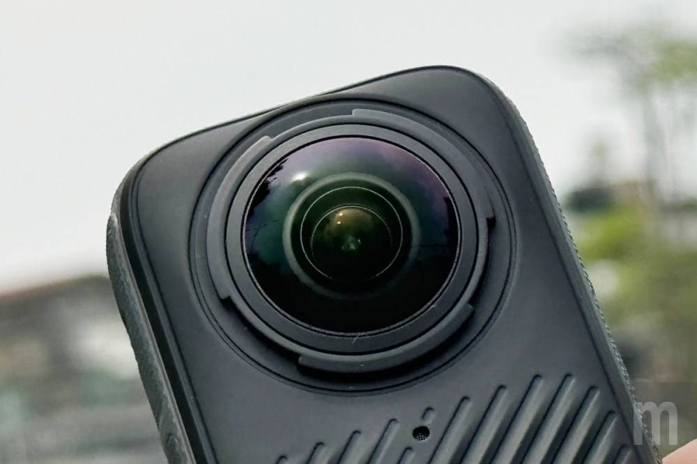 Insta360 X4， Insta360接续推出新全景相机Insta360 X4，带来更无缝的8K全景拍摄、拍摄时间也大幅增加<br><span style='color：#848482; font-size:16px;' >诸多功能均有升级</span>， mashdigi-科技、新品、趣闻、趋势