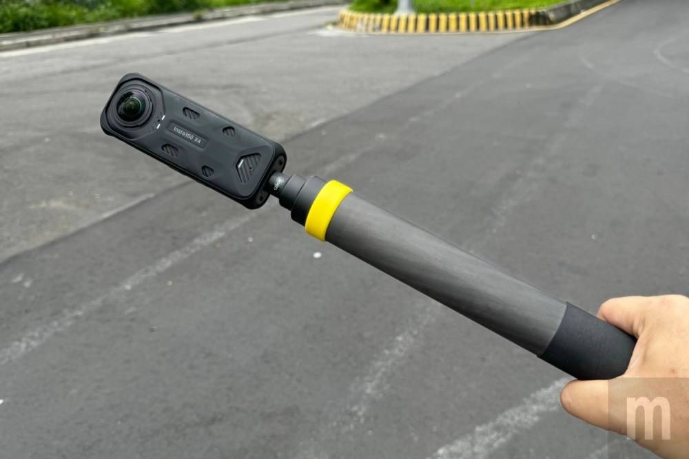 Insta360 X4， Insta360接续推出新全景相机Insta360 X4，带来更无缝的8K全景拍摄、拍摄时间也大幅增加<br><span style='color：#848482; font-size:16px;' >诸多功能均有升级</span>， mashdigi-科技、新品、趣闻、趋势
