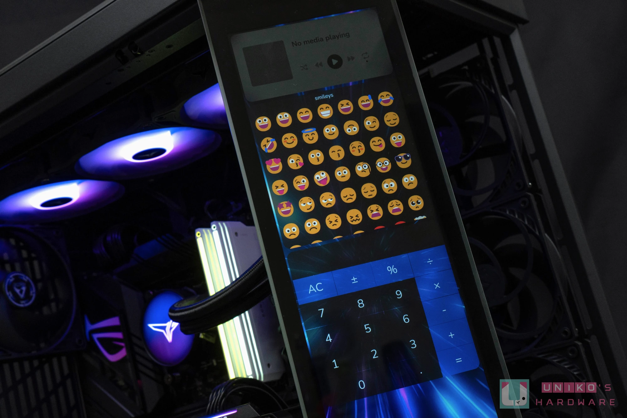 多了屏幕观感再提升！ HYTE Y70 Touch 全景机壳开箱评测