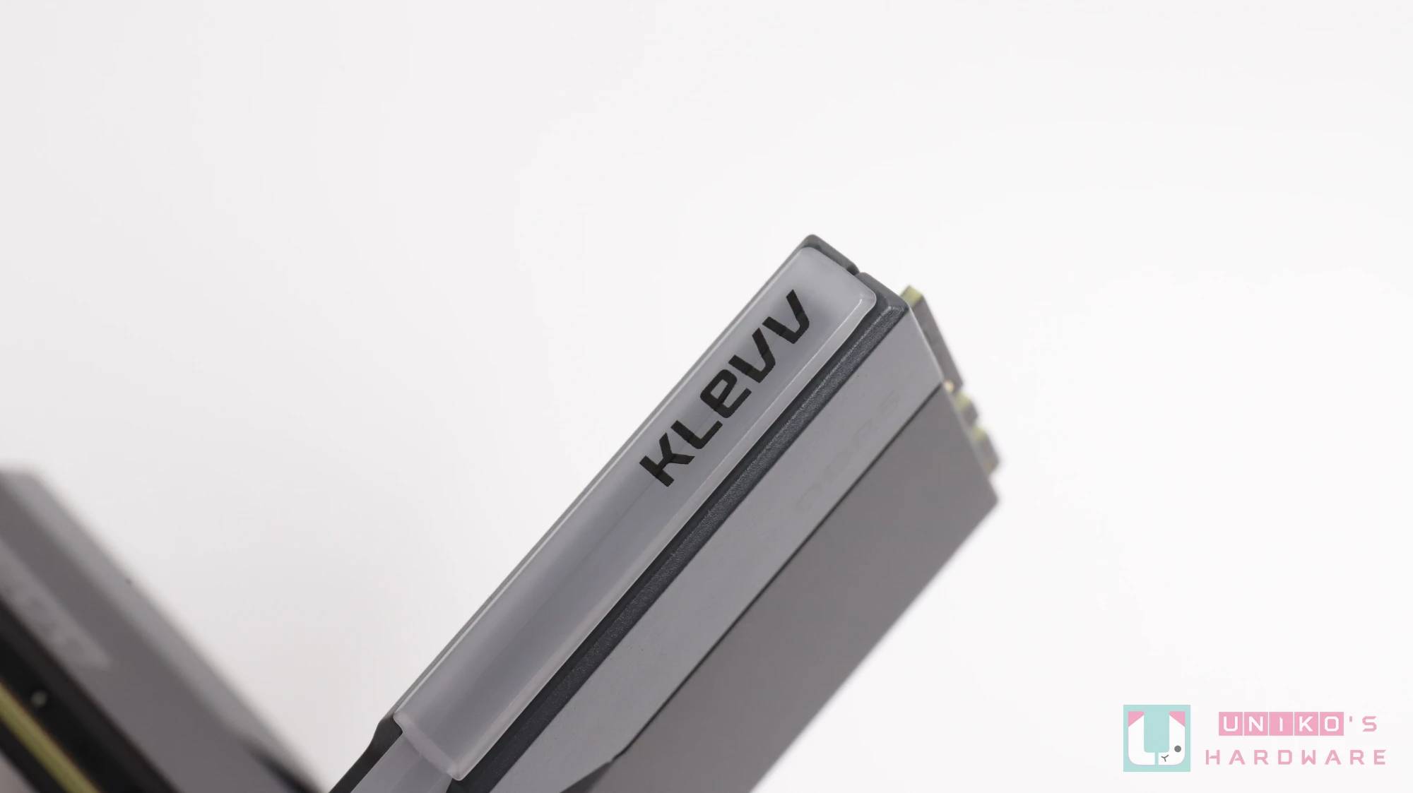 直上 8600 MT/s！ KLEVV CRAS V RGB DDR5-7600 内存开箱评测