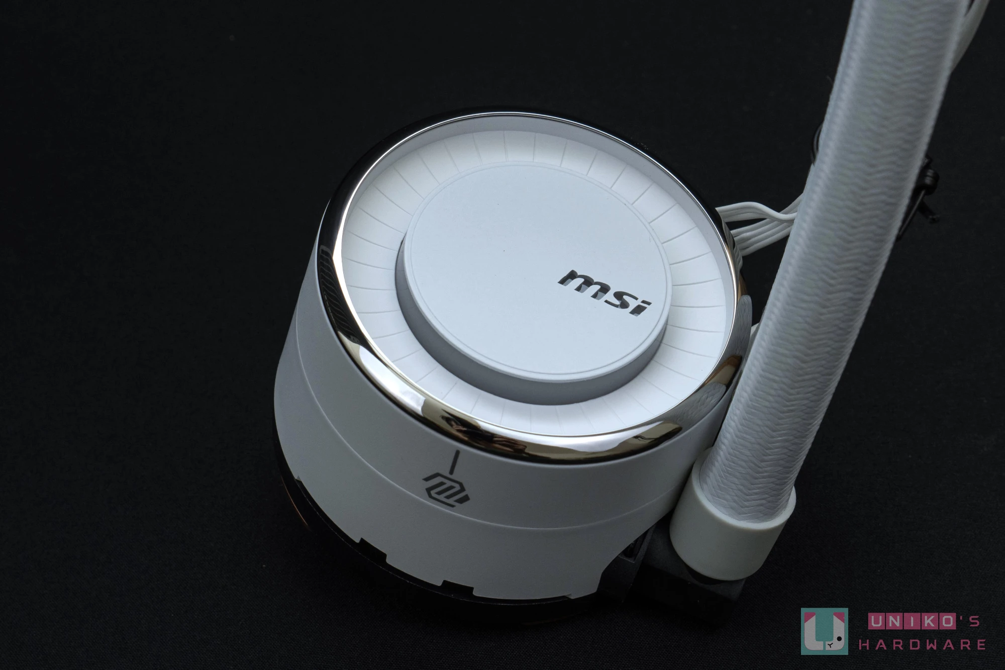 白色新潮流！ MSI MAG CORELIQUID E360 WHITE 水冷散热器开箱评测