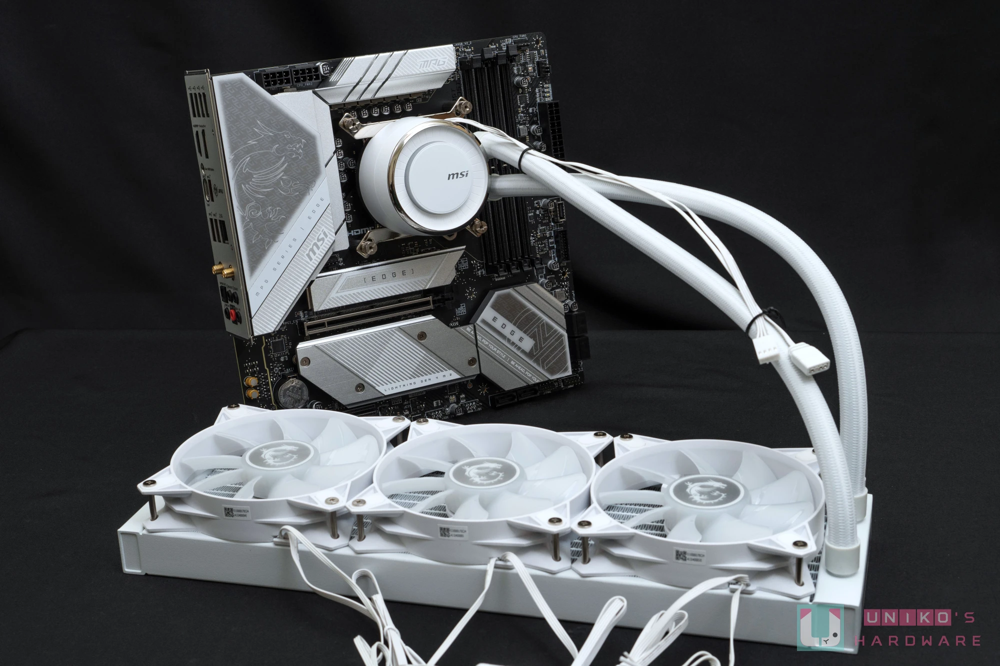 白色新潮流！ MSI MAG CORELIQUID E360 WHITE 水冷散热器开箱评测