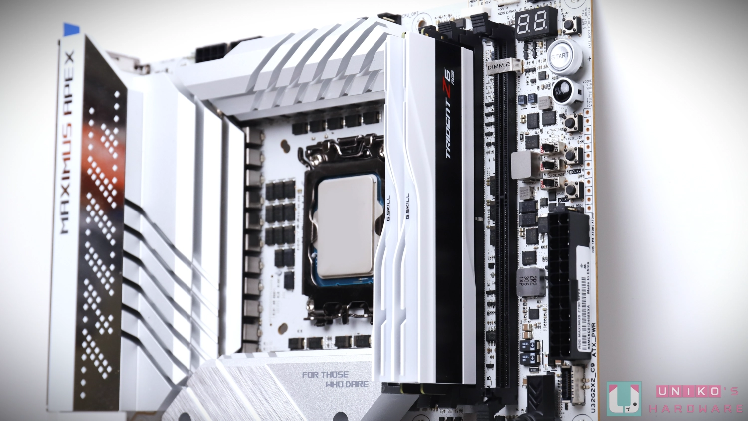 ROG MAXIMUS Z790 APEX 超上 DDR5-8533！ 芝奇幻锋戟 Trident Z5 RGB DDR5-8000 内存开箱评测