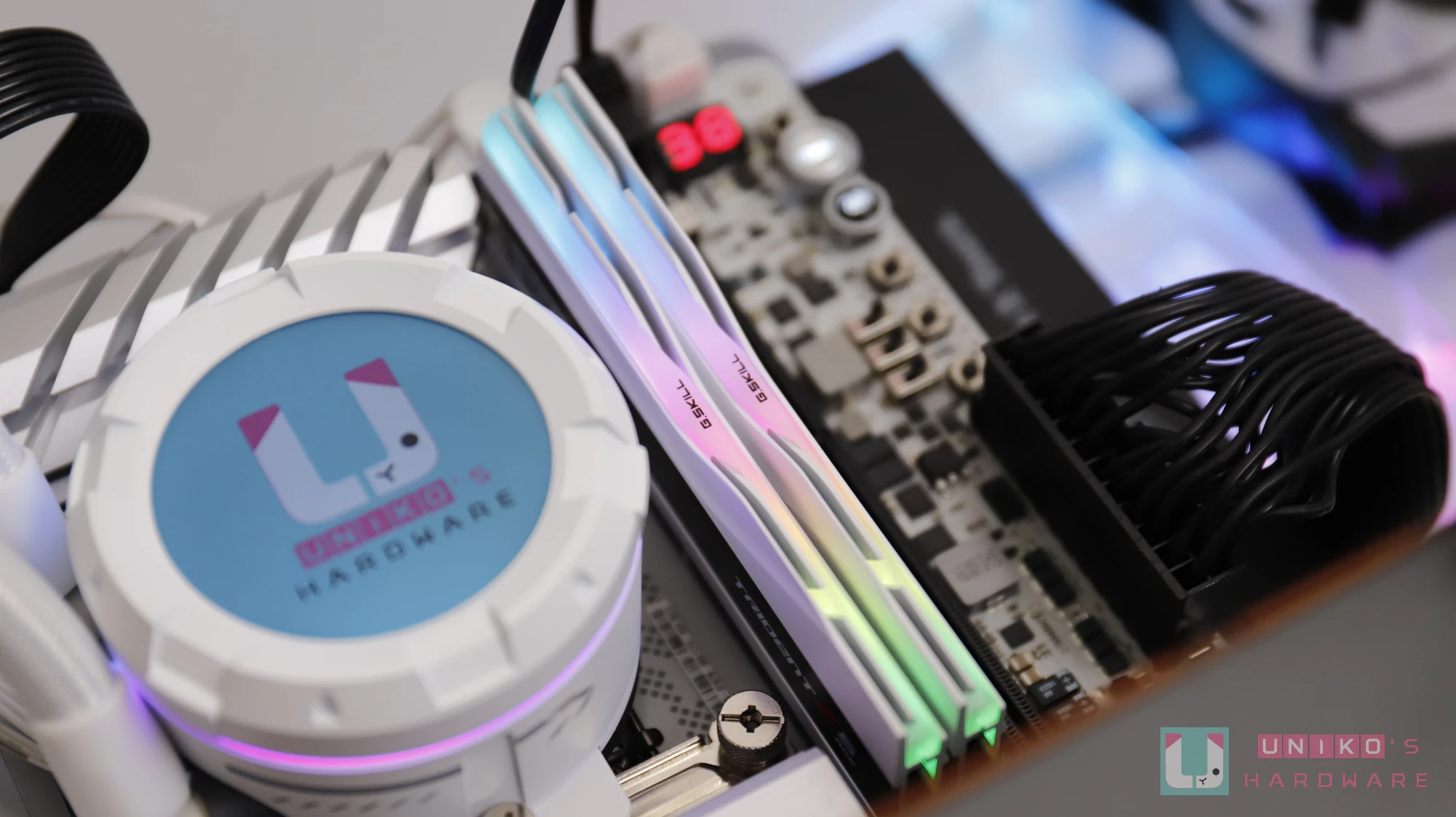 ROG MAXIMUS Z790 APEX 超上 DDR5-8533！ 芝奇幻锋戟 Trident Z5 RGB DDR5-8000 内存开箱评测