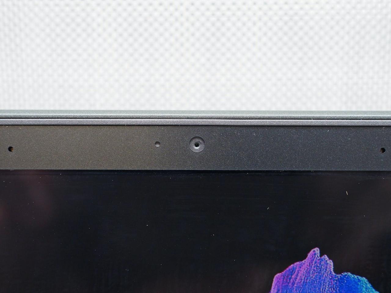 搭载AMD Ryzen 7 7840U的Acer Swift Edge 16评测，效能出色但受限轻薄设计影响持续效能