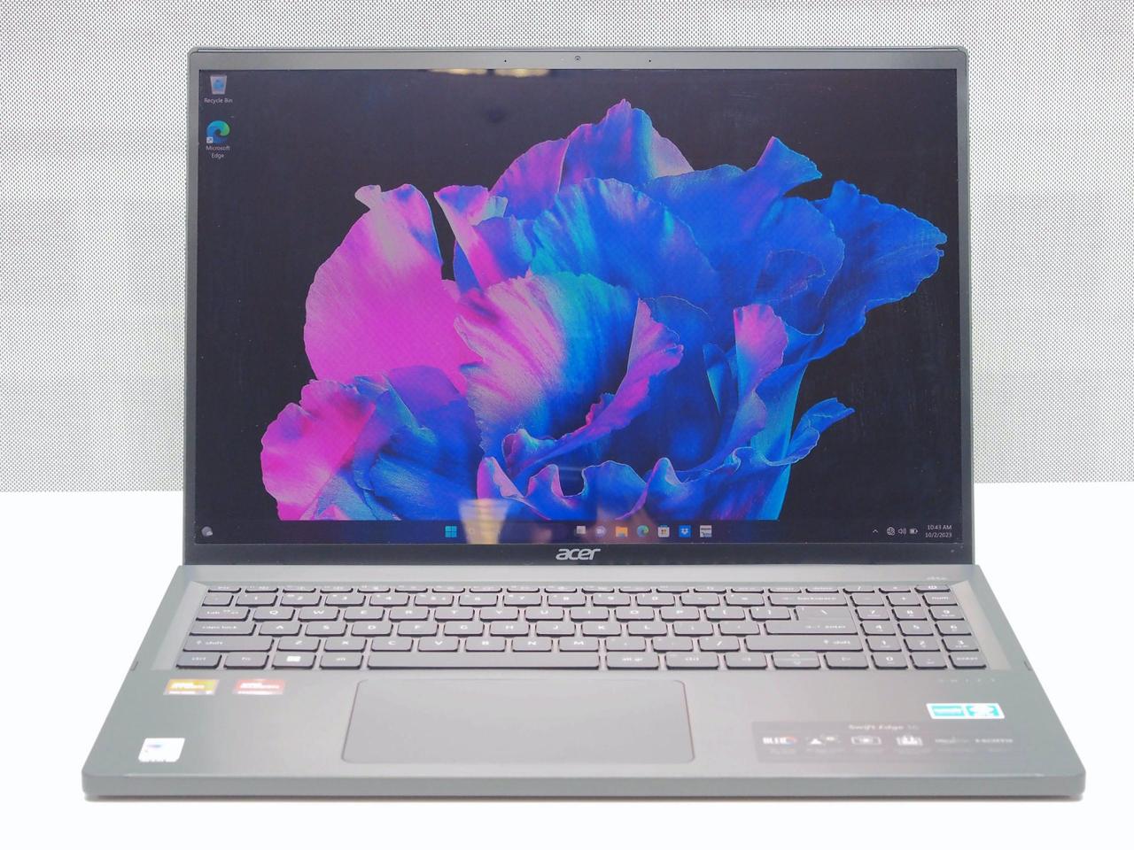 搭载AMD Ryzen 7 7840U的Acer Swift Edge 16评测，效能出色但受限轻薄设计影响持续效能