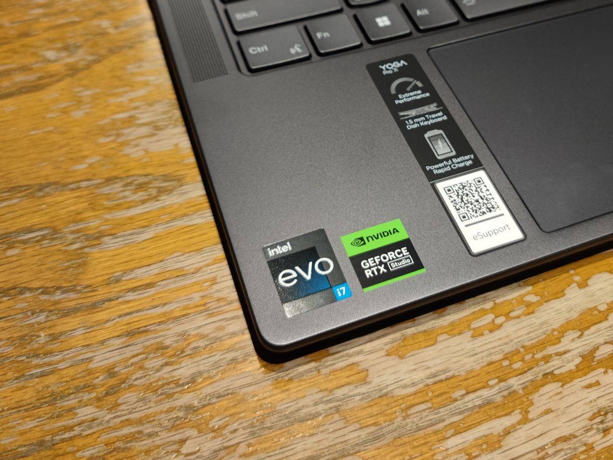 轻薄高效专业创作型笔电Lenovo Yoga Pro 7i开箱分享