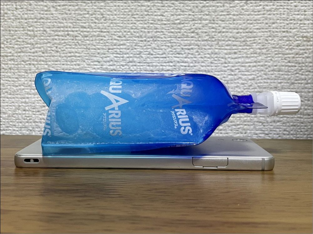 哪些替手机散热的方法是错的？ 也许有些招数你曾用过 - 榜哥
