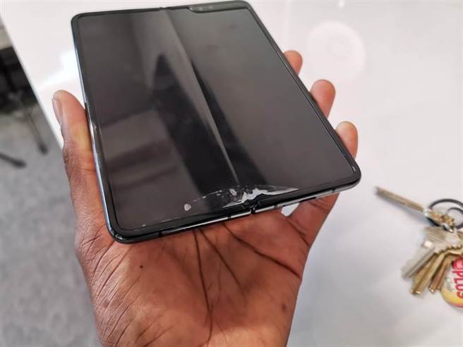 三星Galaxy Fold爆出螢幕災情拆解機構推測5因素- 科技- 中時新聞網