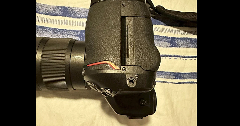 专业相机这样可不行啊！ Nikon Z8 用户回报背带接环松脱摔机问题 - 榜哥