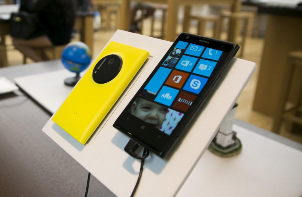 还记得Nokia Lumia 1020这款手机吗？ 粉丝晒照怀念10周年、敲碗旗舰回归
