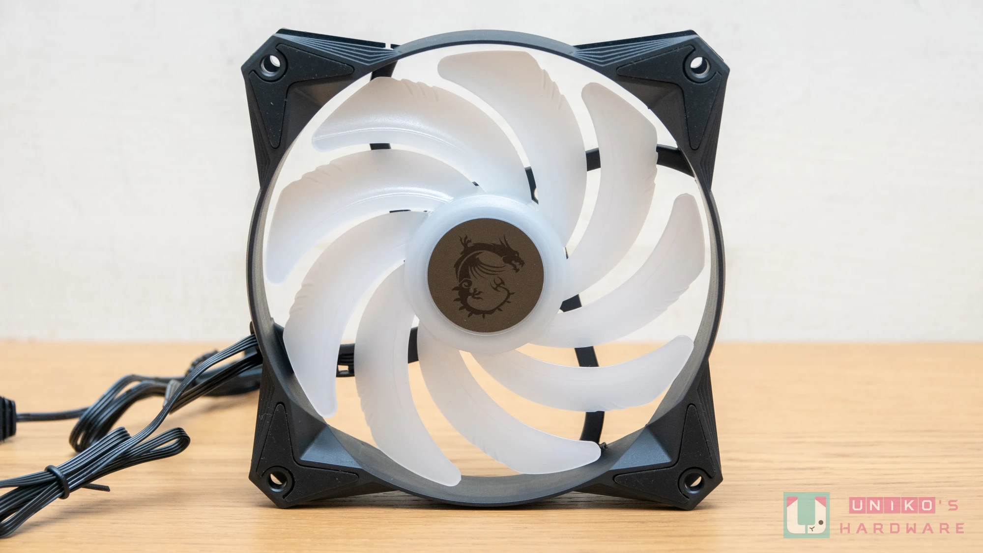 高性价比！ MSI MAG CORELIQUID M360 一体式水冷开箱测试