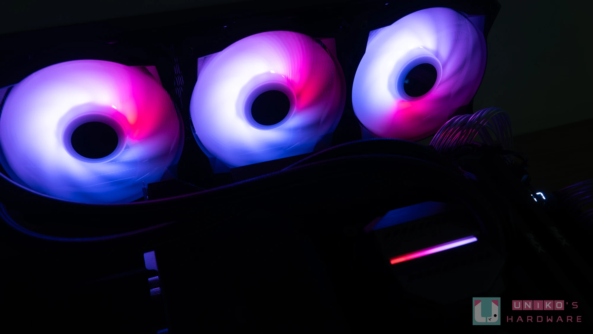 高性价比！ MSI MAG CORELIQUID M360 一体式水冷开箱测试