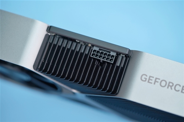 NVIDIA RTX 4090 万恶的12VHPWR 16针接口终于要淘汰了！