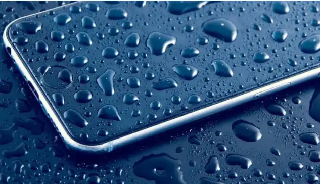 iPhone Lightning 检测到进水无法充电，看到警告的4 个解决方式 第3张