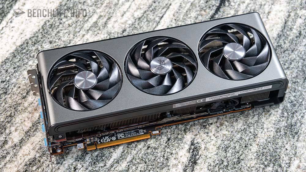 与 GeForce RTX 4070 Super 同台较劲，Sapphire AMD Radeon RX 7900 GRE Nitro+ 实测