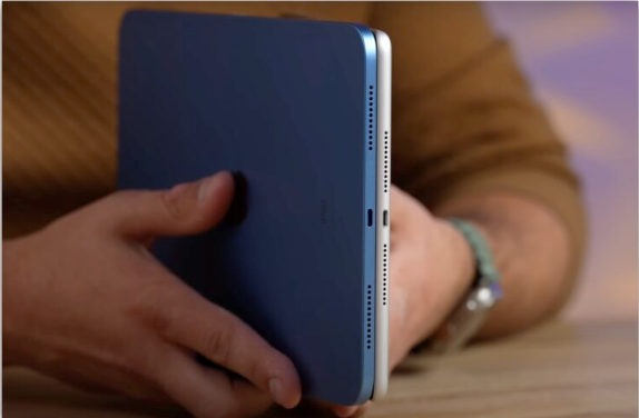 iPhone 的USB-C 充电孔未来会不会也分成Pro 版与非Pro 版呢？ 第1张