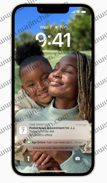 iOS 16 值得你更新的5 个超实用新功能：自定义锁定画面、一键去背等 第3张