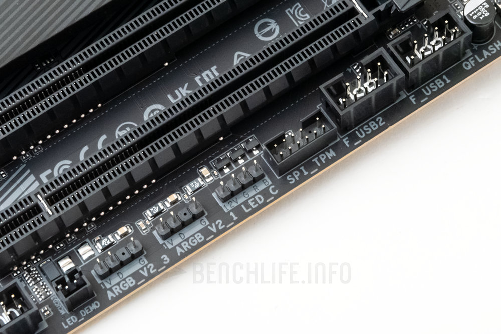 Intel Core i7-14700K 搭配 GIGABYTE Z790 AORUS Elite X WiFi7 实测