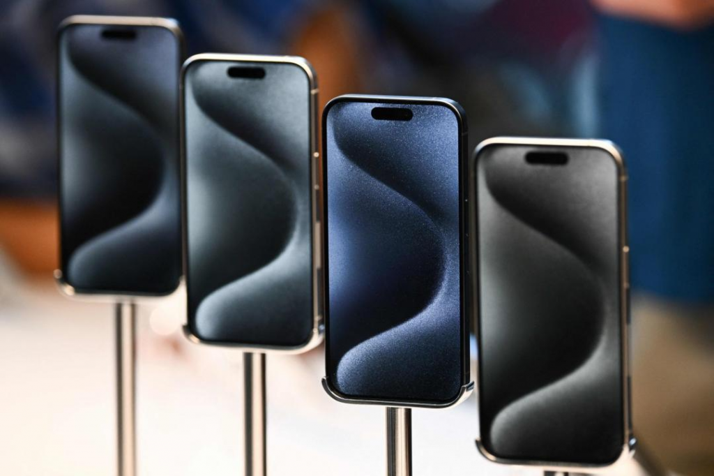 顶规 iPhone 15 Pro Max 零件成本比前代贵8%！ 研调：苹果自主设计占 25%
