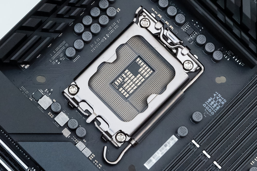 Intel Core i9-14900K、Core i5-14600K 搭 ASUS ROG Maximus Z790 Dark Hero 实测
