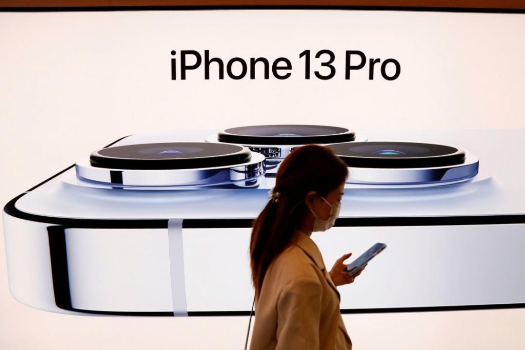 无刘海 iPhone 最快明年才会登场？ 媒体曝2大关键原因