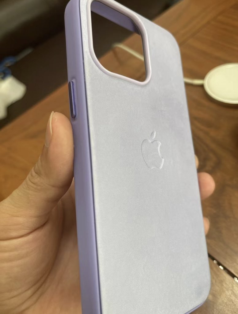 iPhone iOS iPhone 15 iPhone 15 Pro 颜色 配色 模型机 保护壳 编织保护壳 皮革保护壳