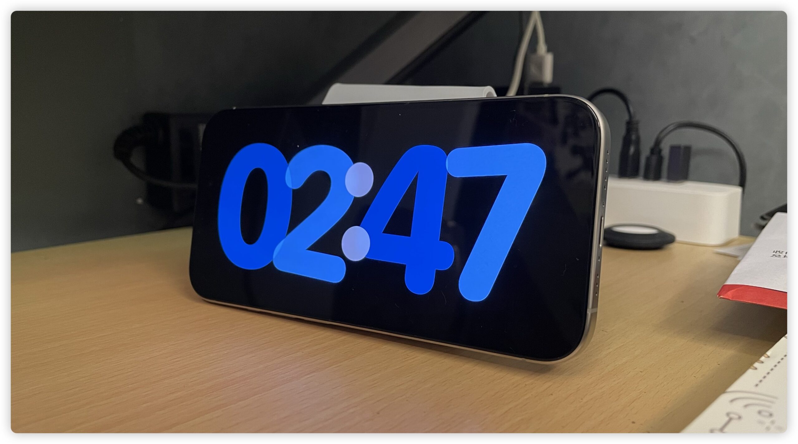 iPhone 屏幕出现红色时钟怎么关闭？教你如何关闭待机模式效果 第9张