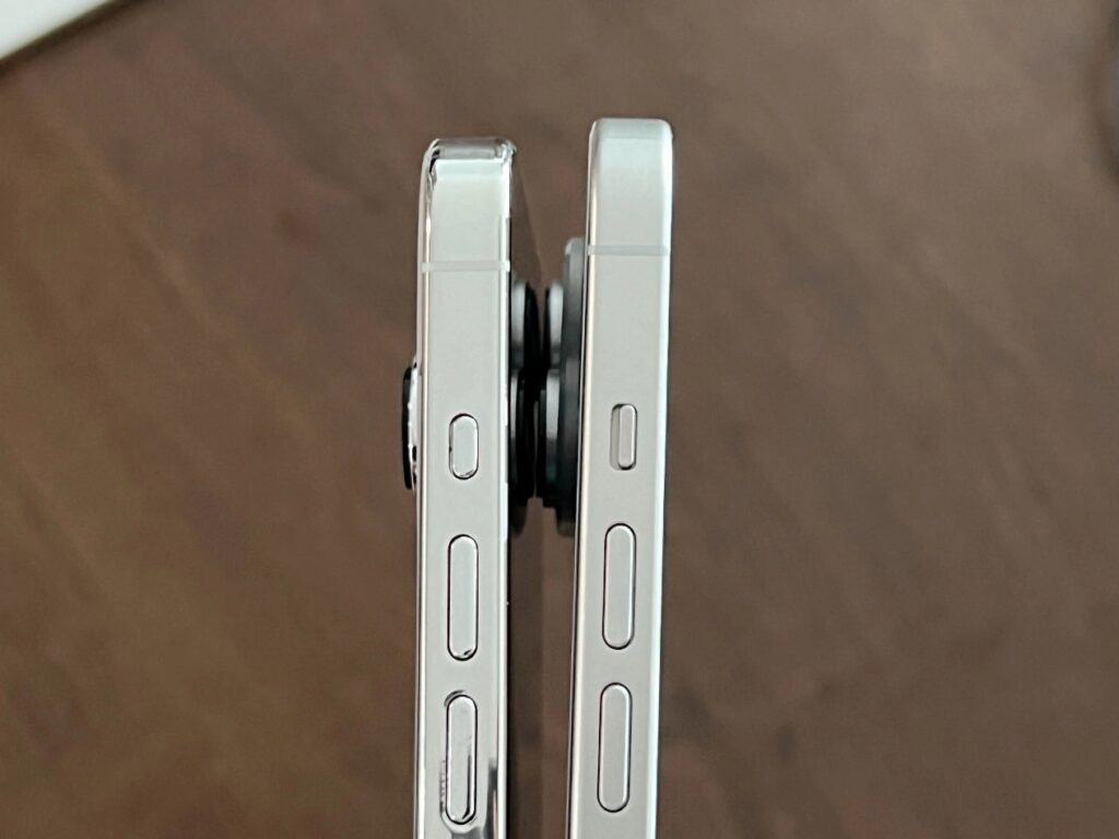iPhone 15系列模型机曝光：全系Type-C！边框更窄，Pro版独享固态静音键！