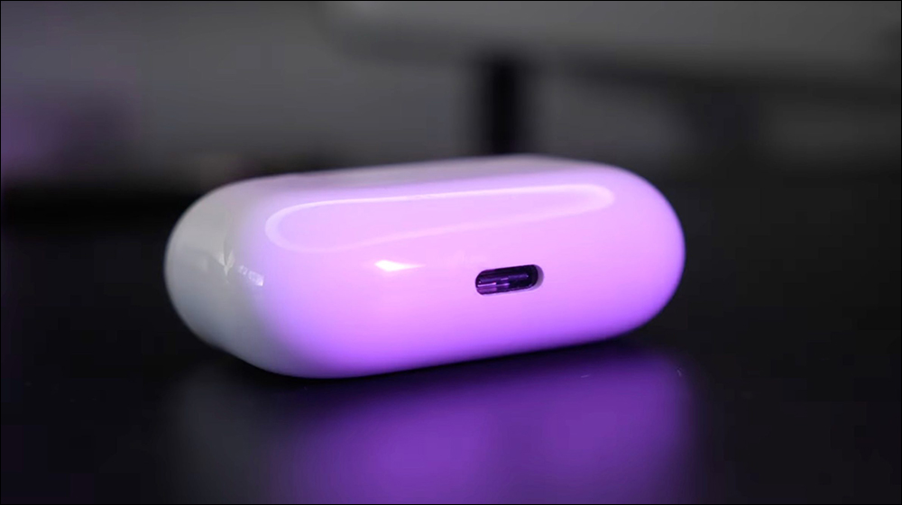 传闻 USB-C 版 AirPods Pro 2 有望与 iPhone 15 系列同步在秋季新品发布会推出 - 榜哥