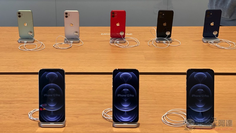 iPhone 隔空更新技术细节被挖出：「烤吐司机」机柜还包括一台 Mac mini