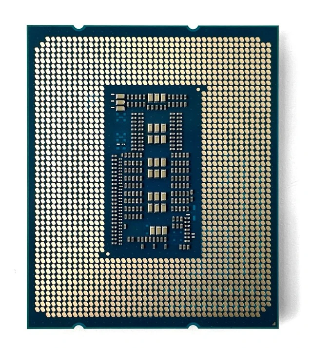 多4 个E-Core 的小升级！Intel Core i7-14700K 处理器评测