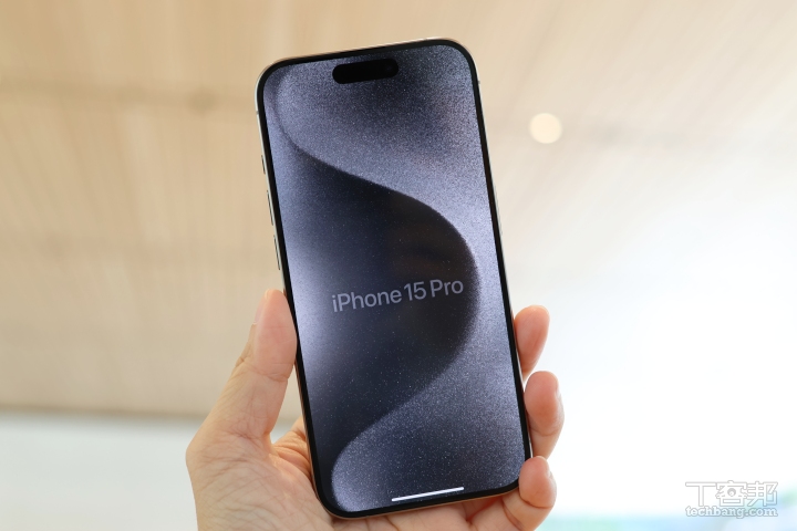 iPhone 15 Pro 系列过热是否正常？ 外媒表示：问题可能比看起来更严重！