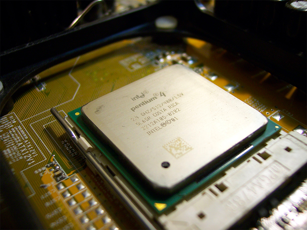 史上最具影响力的 10 款电脑 CPU - 榜哥