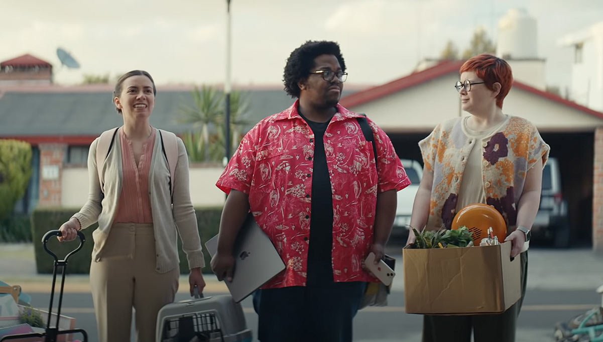 Apple At Work ： The Underdogs