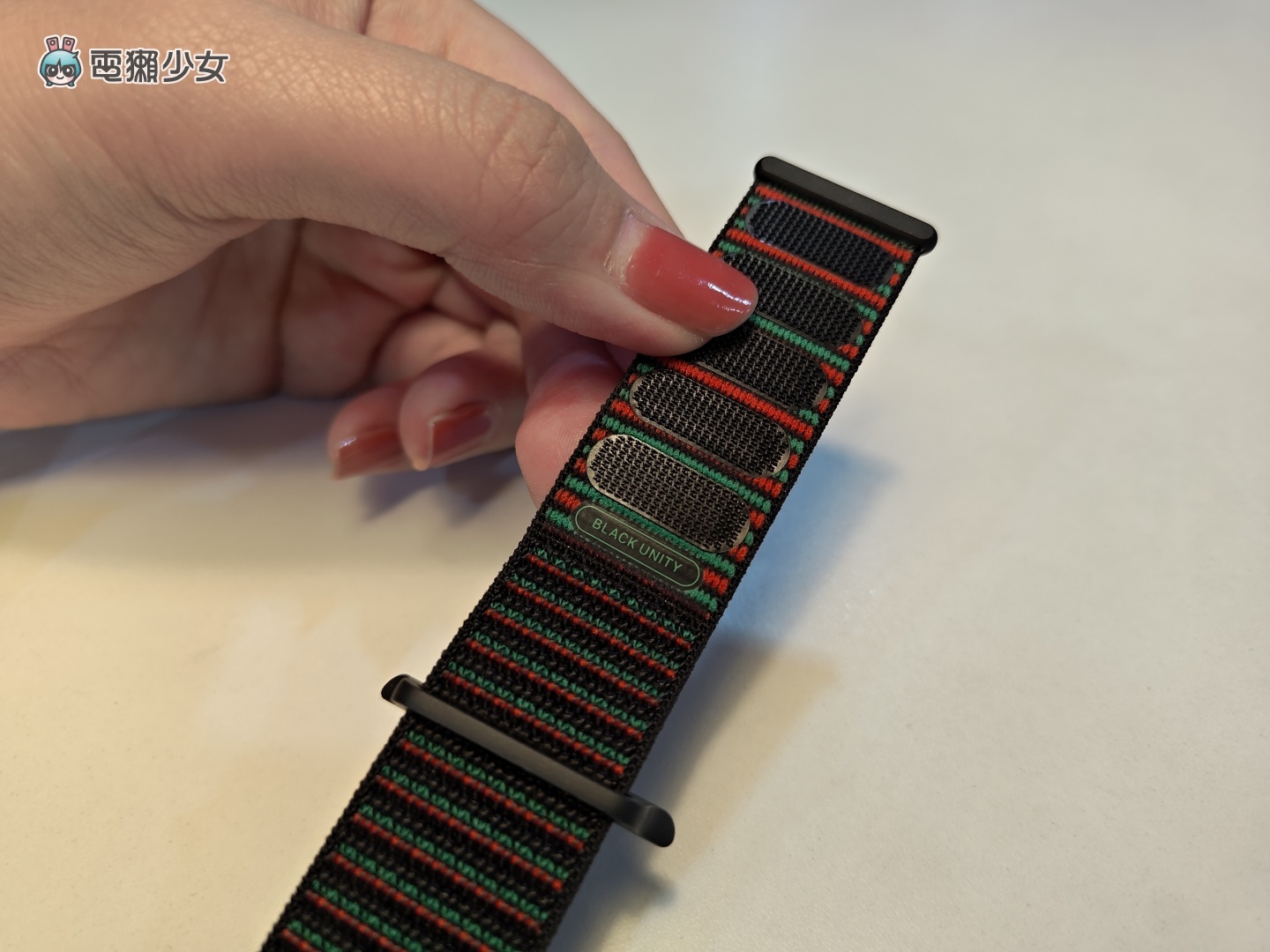 向黑人历史月致敬！ Apple Watch Black Unity 运动型表环开箱