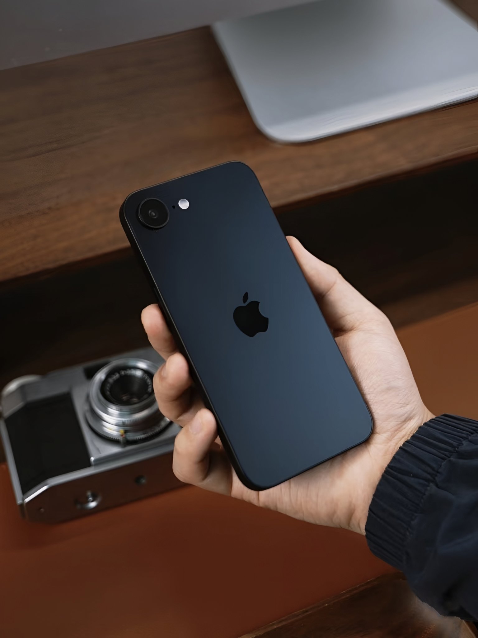 iPhone SE 4 光刻黑色