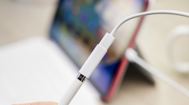 Apple Pencil 2代与1 代如何充电与查看电量？分享4种方法 第3张