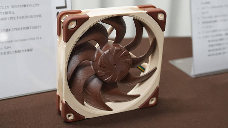猫头鹰信仰扇 +1！ NOCTUA 展出 NF-A12 G2 风扇