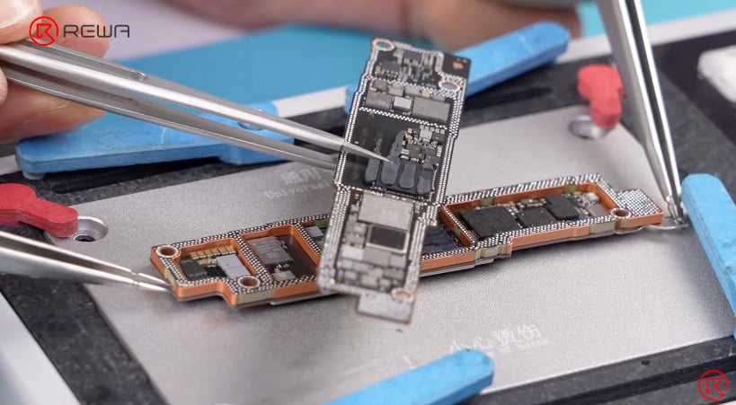 iOS iPhone 16e iPhone 16e 拆解