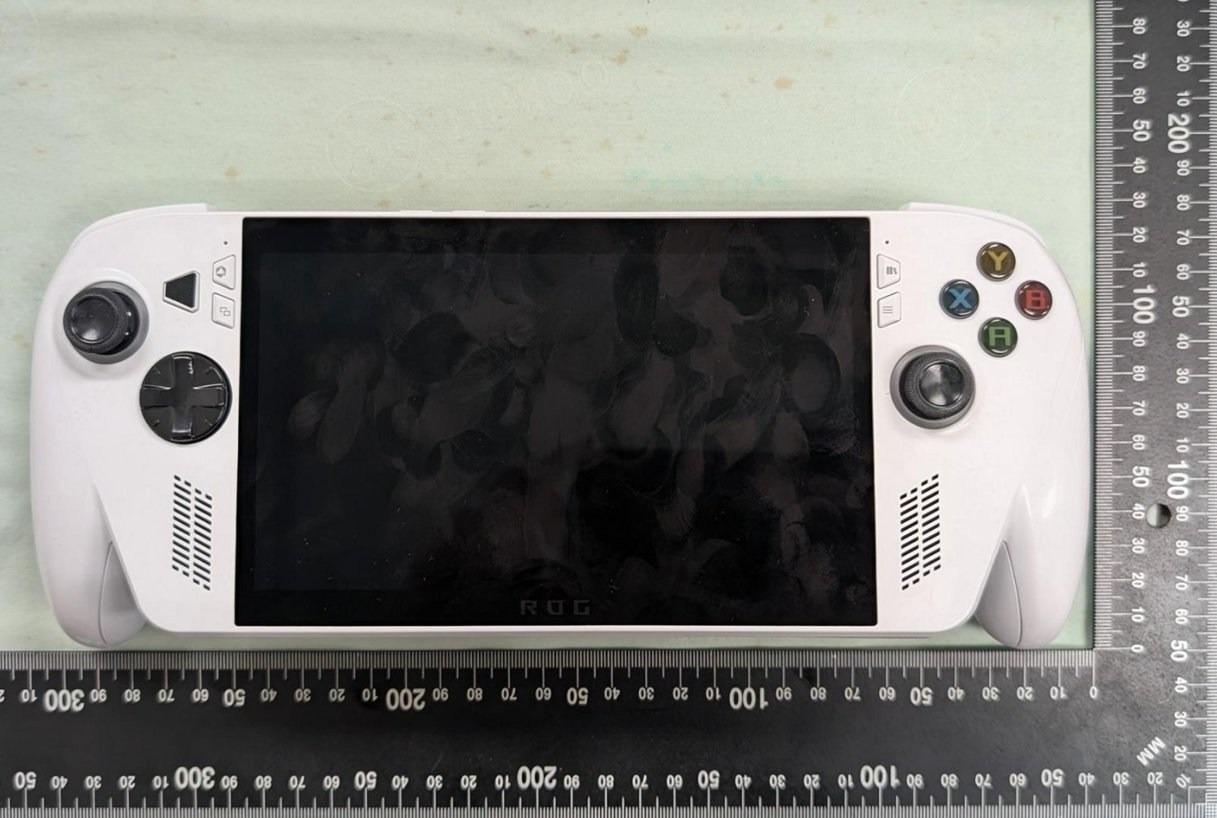 ROG Ally 2 实机照FCC曝光，传言中的XBOX 掌机将在Computex现身？ - 榜哥