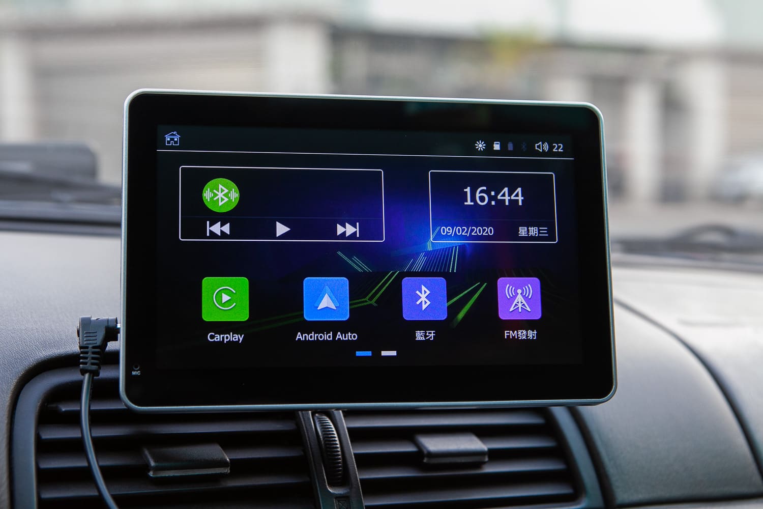 carplay plus a 16