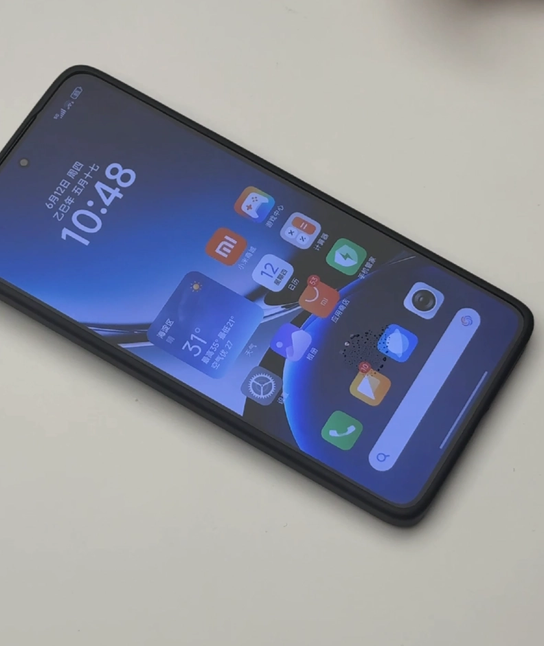小米 REDMI K80 至尊版真机正面视频