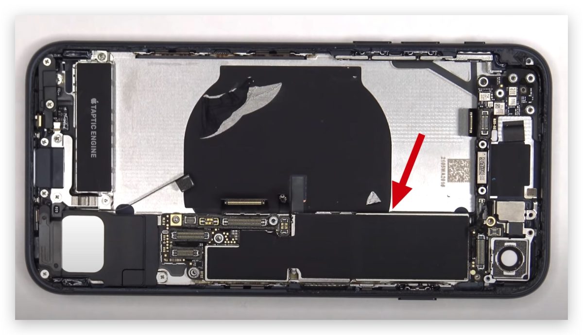拆解 iPhone SE 3：与 2 几乎没有差别，但电池更大 第8张