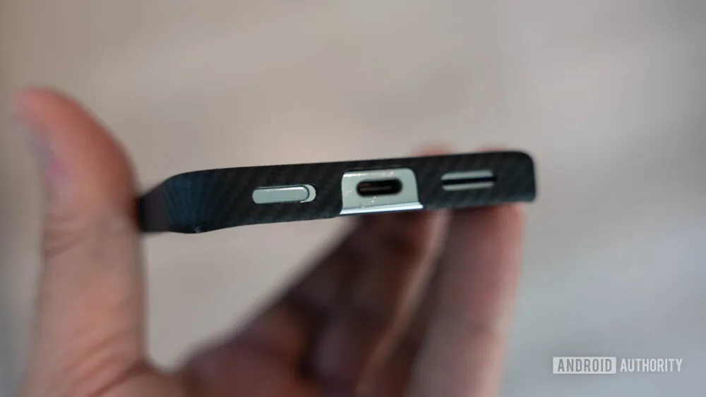 外媒曝光百度Pixel 10 Pro 保护壳，这是跟 Pixel 9 Pro 的比对差异 - 榜哥