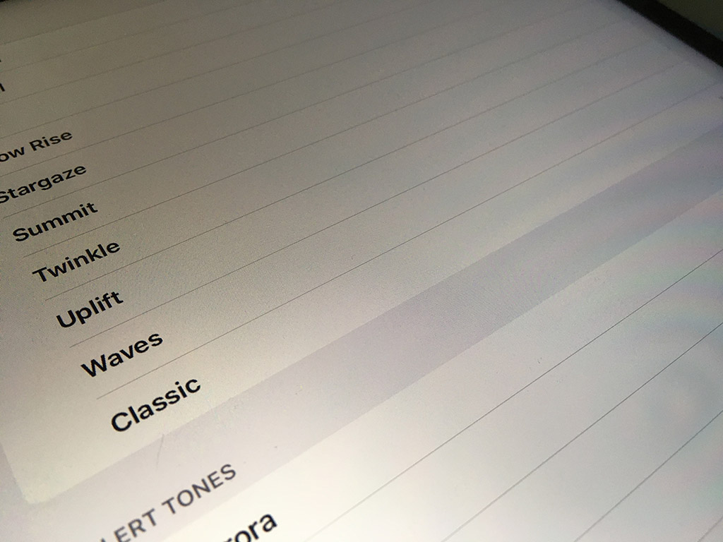 这些 iPhone 铃声都是用唱出来的？你知道贾伯斯最爱的铃声是哪一首吗？你的手机里也有 第4张