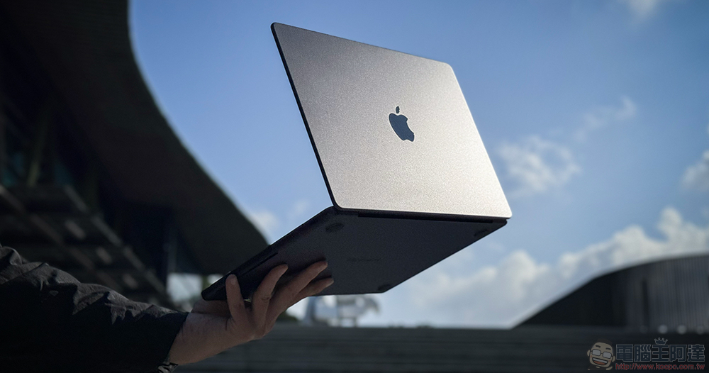 顶规 M3 Max MacBook Pro 开箱体验