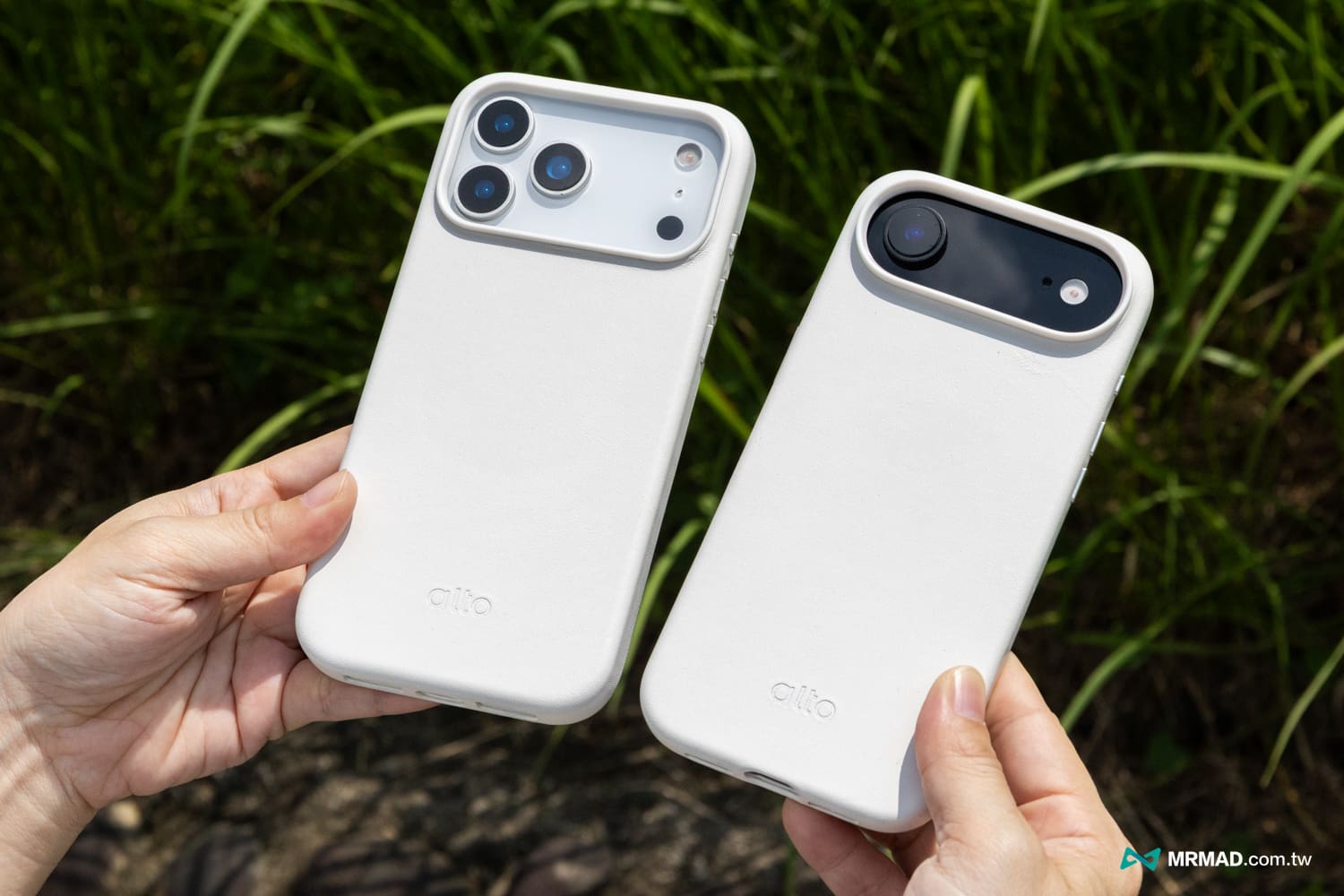 Clop 白色限定 iPhone 17 皮革手机壳